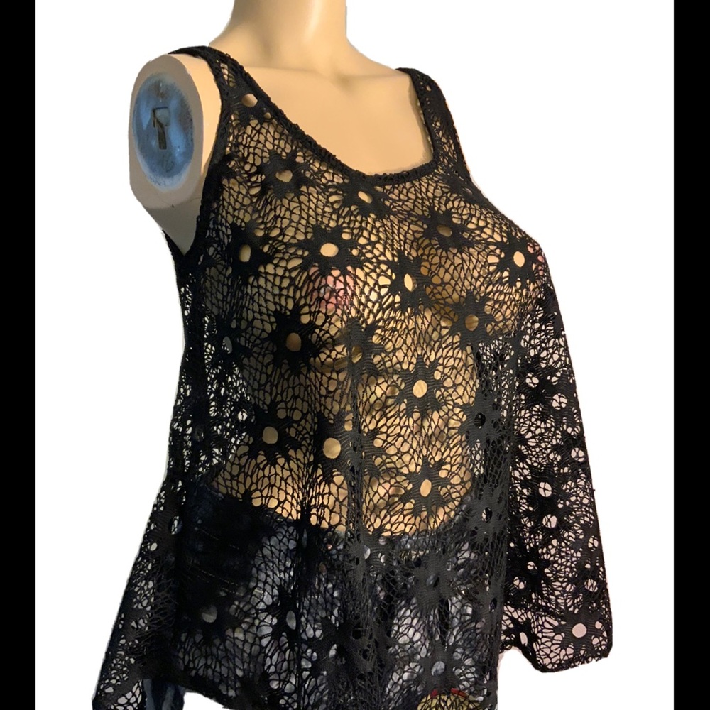 Women’s black lace tank style flows fit floral pattern sheer pullover S M L NWOT